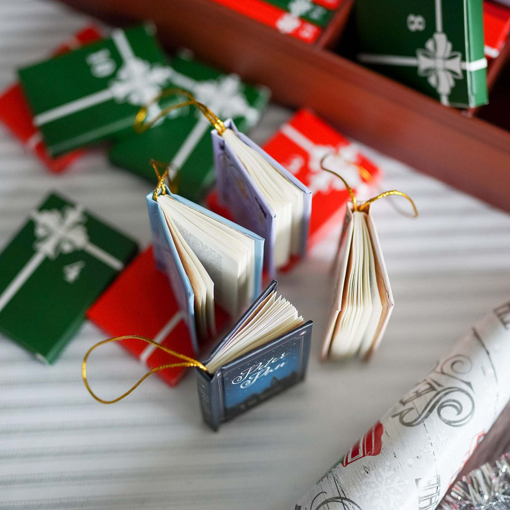 Mini Book Ornament Advent Cale - огляд і ціна Advent Calendar Gift